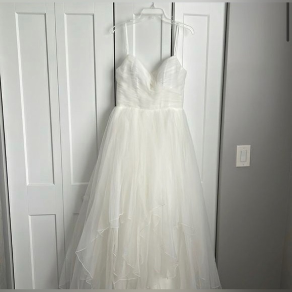 Vow’d Ivory Charming Wedding Dress 2 - Picture 7 of 9